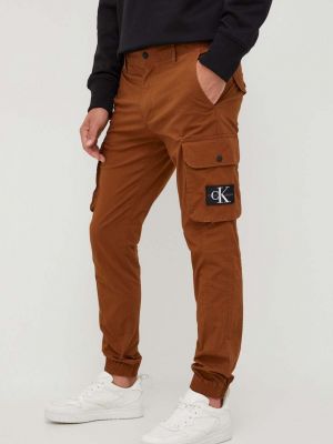 Spodnie cargo Calvin Klein Jeans brązowe