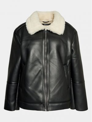 Priliehavá kožená bunda z ekologickej kože Gina Tricot čierna