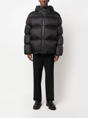 Péřová bunda na zip s kapucí Filippa K černá
