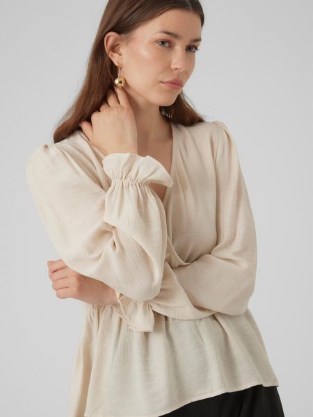 Блузка с глубоким декольте Vero Moda белая