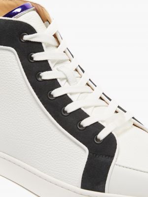 Кожаные кроссовки с шипами Christian Louboutin белые