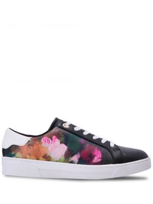 Sneakersy w kwiatki z nadrukiem Ted Baker czarne