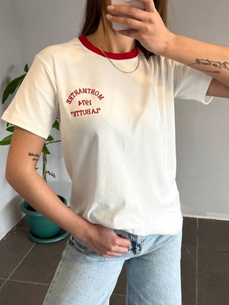 T-krekls ar izšuvumiem Laluvia sarkans
