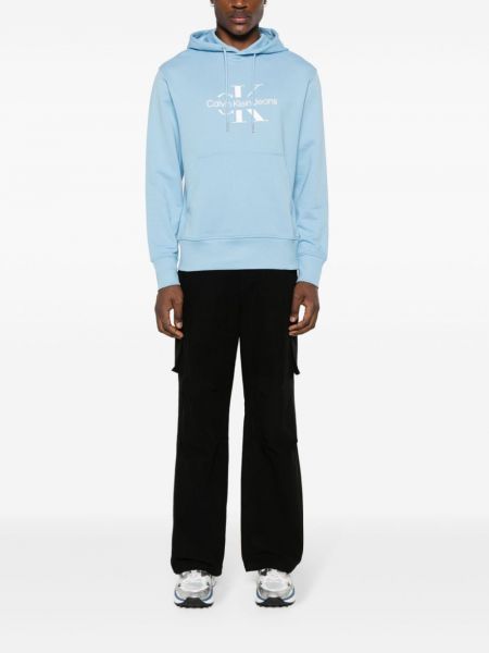 Raštuotas medvilninis džemperis su gobtuvu Calvin Klein Jeans mėlyna