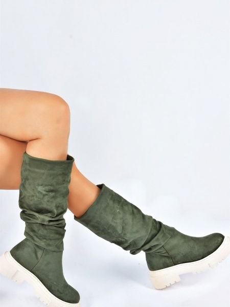 Semišové kotníkové boty Fox Shoes zelené