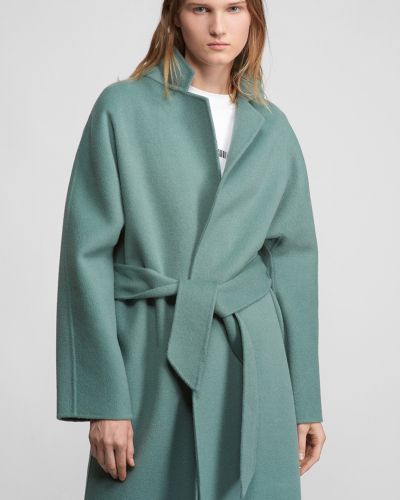 Укороченное пальто на запах Vassa&co, зеленое