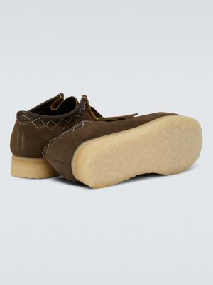 Semišové kotníkové boty Clarks Originals hnědé