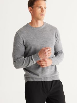 Priliehavý sveter so slieňovým vzorom Altinyildiz Classics sivá