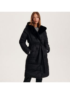 Pikowany płaszcz Reserved czarny