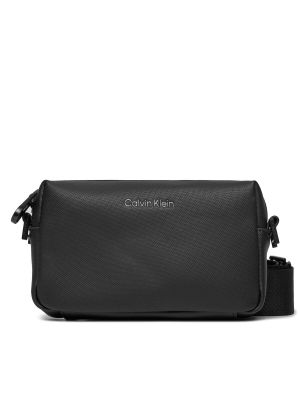 Чорна сумка через плече Calvin Klein