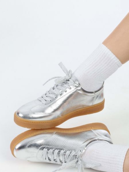 Lapos talpú sneakers Shoeberry ezüstszínű