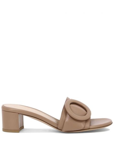 Mules en cuir Gianvito Rossi beige