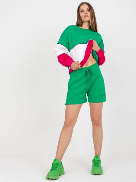 Pantaloni scurți din bumbac Fashionhunters verde