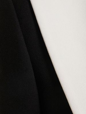 Krepp v-nyakú mini ruha Mônot fekete