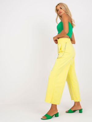 Pantaloni sport cu inscripții cu croială lejeră Fashionhunters galben