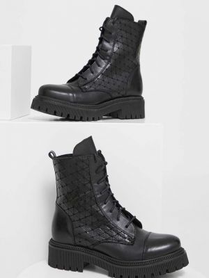 Zateplené kožené kotníkové boty na platformě Answear Lab černé