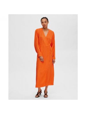 Vestido largo con estampado animal print Selected Femme naranja