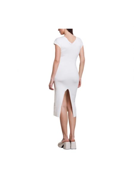 Elegante vestido midi Akep blanco