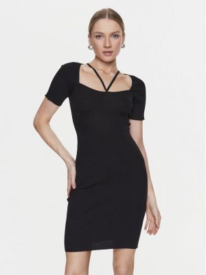 Плетена рокля slim Simple черно