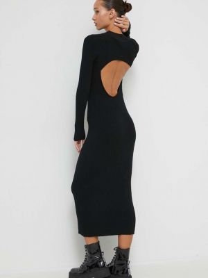 Testhezálló hosszú ruha Superdry fekete