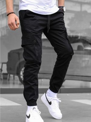 „cargo“ stiliaus kelnės su kišenėmis Madmext juoda