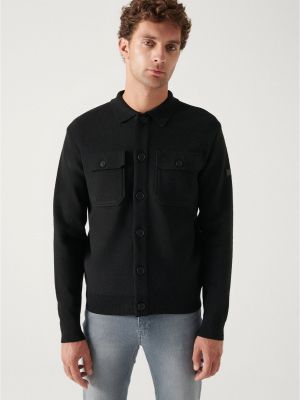 Vilnonis polo marškinėliai su sagomis su kišenėmis Avva juoda