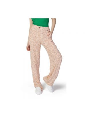 Spodnie w kwiatki Pepe Jeans różowe