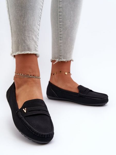 Klassikaline loafer-kingad Kesi must