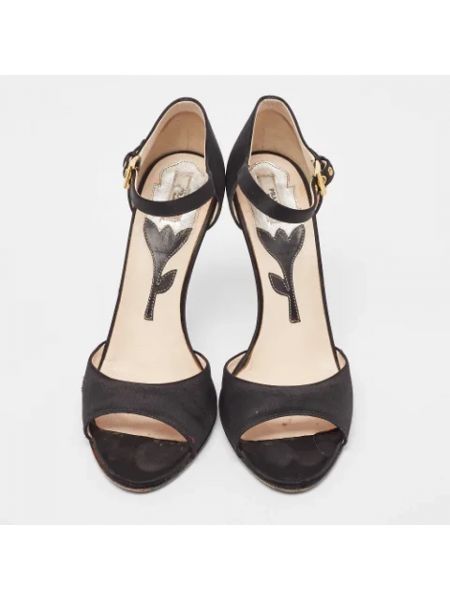 Sandalias de raso Prada Vintage negro