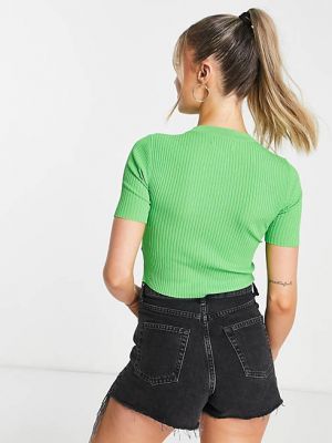Короткая блузка Urban Revivo зеленая