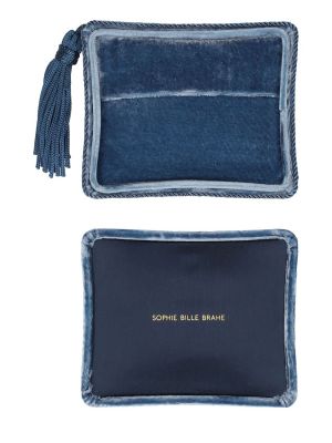 Žametna pisemska torbica iz rebrastega žameta Sophie Bille Brahe modra