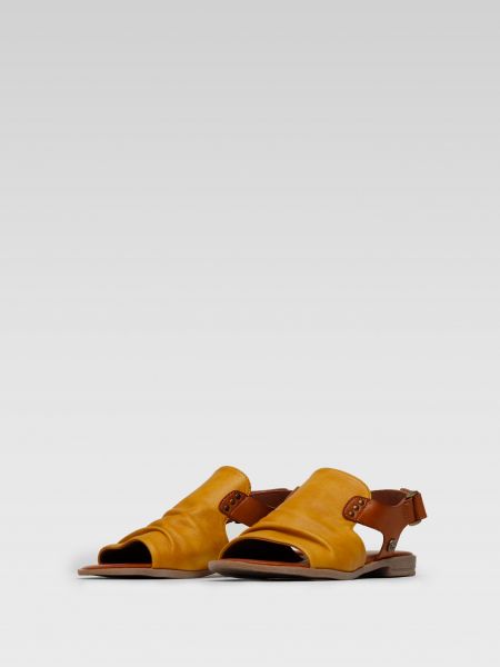 Sandály Mustang žluté