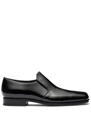 Pantofi loafer din piele de lac Prada negru