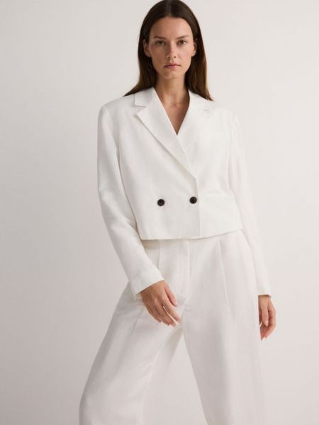 Белый пиджак из вискозы Reserved