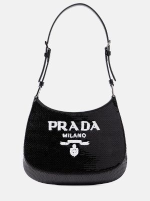На плечо сумка Prada