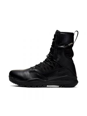 Ботинки Nike черные