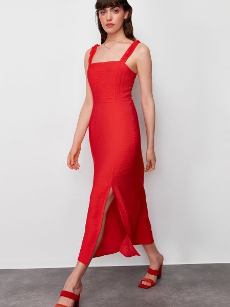 Μίντι φόρεμα από λυγαριά Trendyol κόκκινο