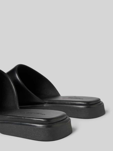 Sandały skórzane w jednolitym kolorze Vagabond czarne