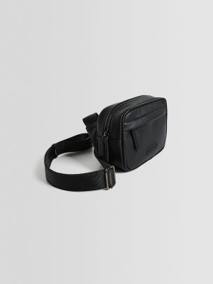 Чанта за носене на кръста Bershka черно