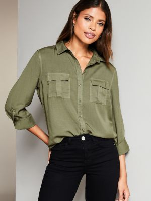 Зеленая рубашка на пуговицах с карманами Lipsy
