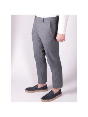 Pantalones chinos Gaudi gris