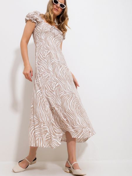 Φλοράλ φόρεμα από λυγαριά Trend Alaçatı Stili μπεζ