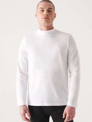Βαμβακερή μπλούζα σε στενή γραμμή ζιβαγκο Avva λευκό