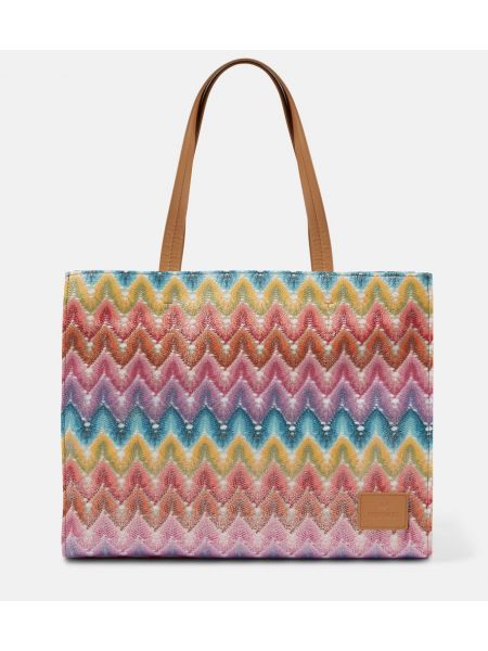 Store poser Missoni