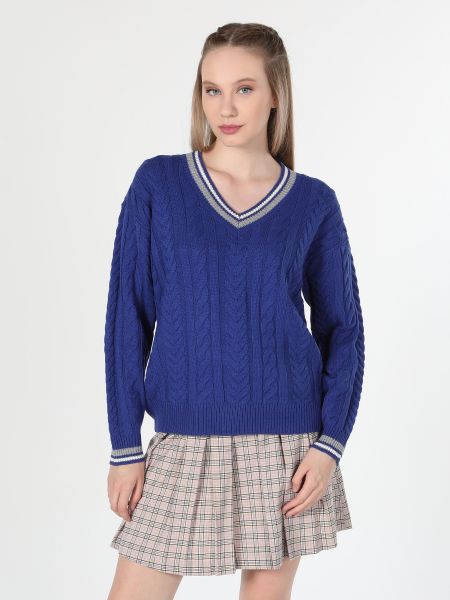 Синий пуловер Colin's