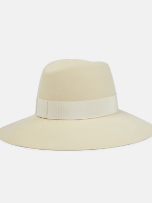 Вълнена шапка с периферия от филц Maison Michel бежово