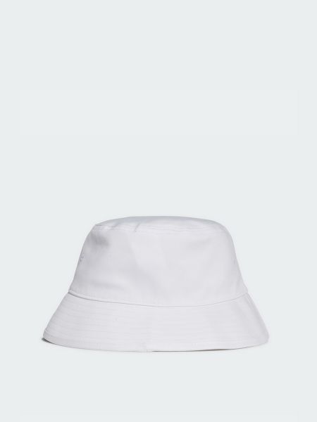 Белая шляпа Adidas
