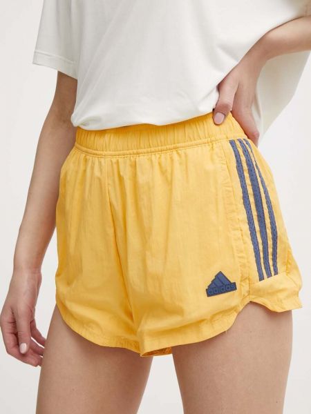 Magas derekú laza szabású csíkos rövidnadrág Adidas sárga