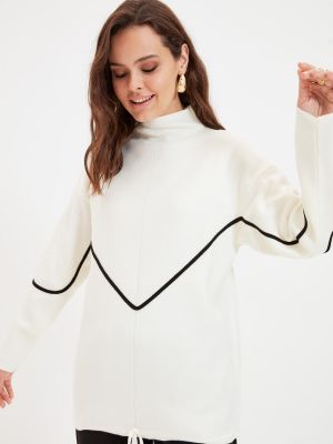Pieguļošs džemperis Trendyol balts