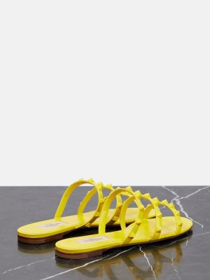 Usnjene nizki čevlji Valentino Garavani rumena